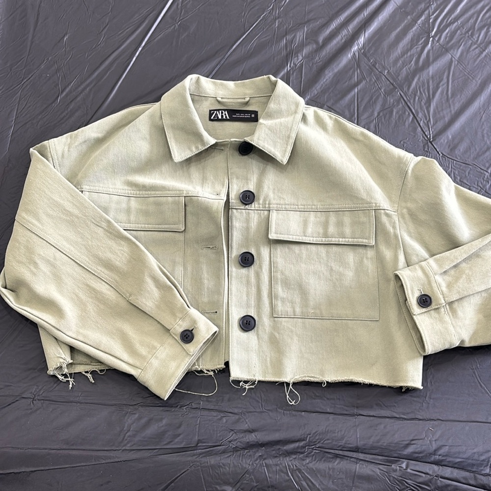Zara Cropped Green Jacket Cotton Rough Hemline